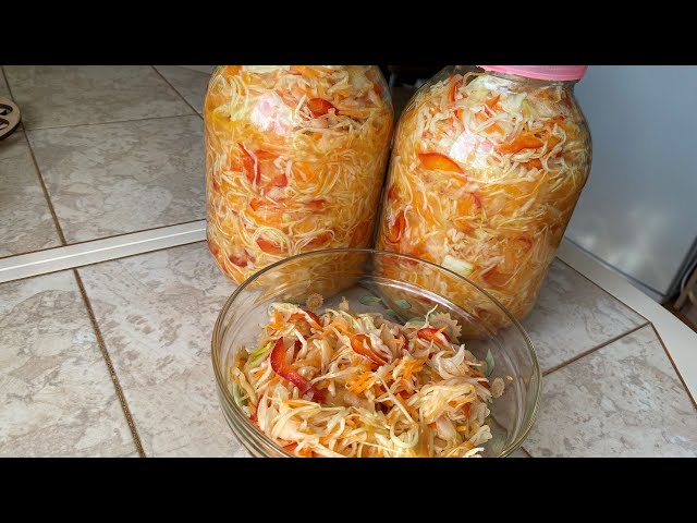 Быстрая маринованная капуста с овощами