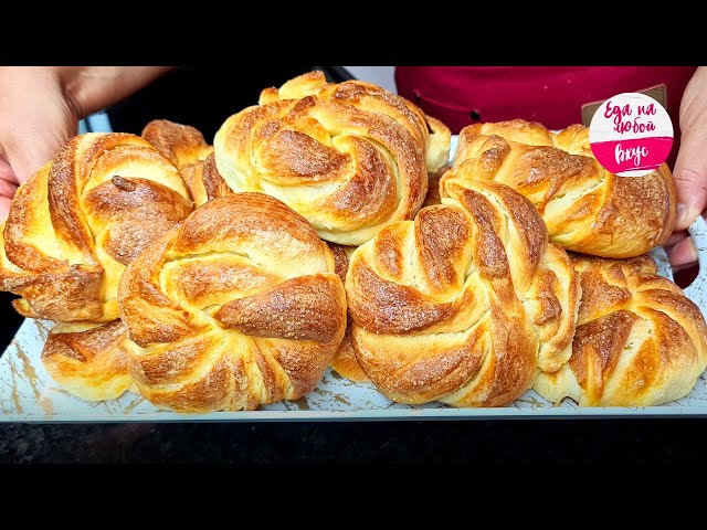 Пышные булочки с масляной прослойкой