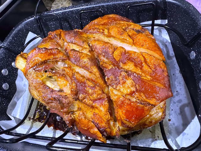 Свиная лопатка в духовке Свиная лопатка в духовке