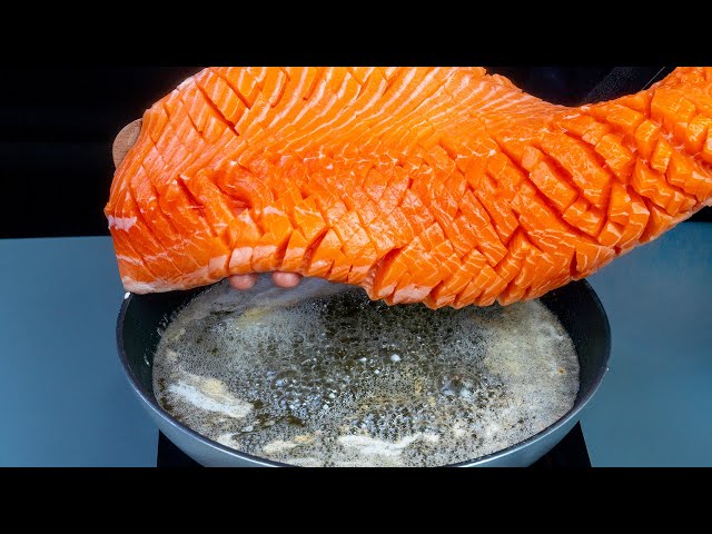 Лучший лосось на сковороде с грибным сливочным соусом и картофельным гарниром