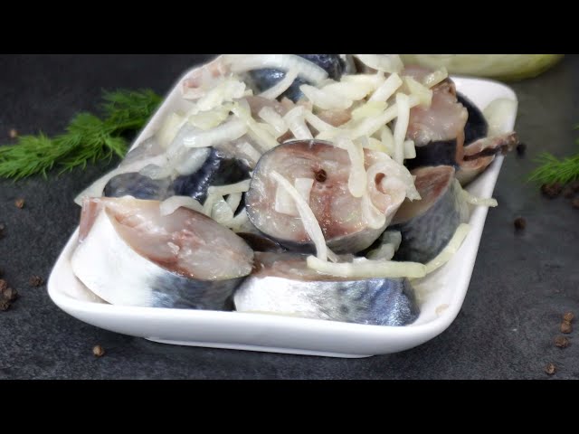 Маринованная скумбрия в масле