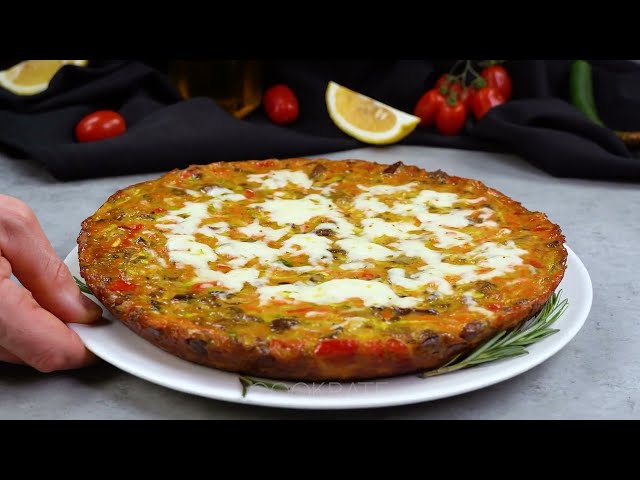 Нежные куриные оладьи из печени с овощами и пикантным соусом