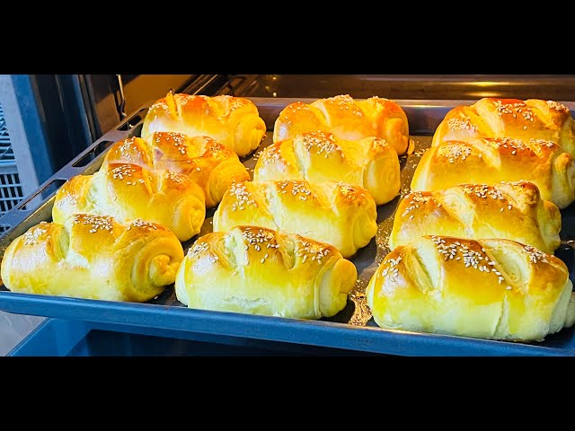 Шедевральная дрожжевая выпечка с сыром, творогом и зелёным луком