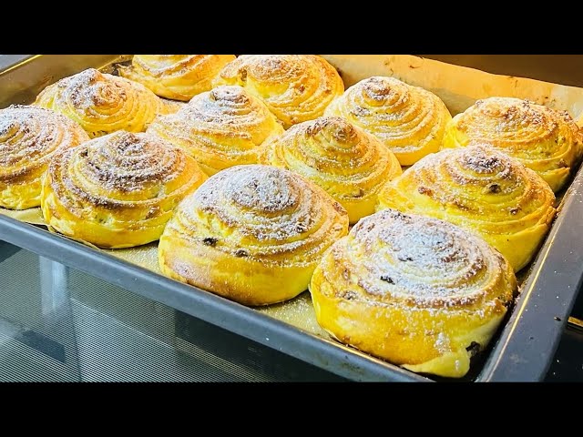 Чудесные сдобные булочки с творожной начинкой и изюмом