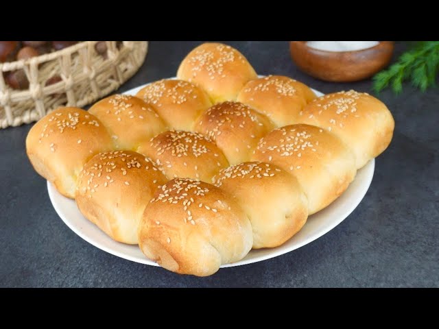 Сытные булочки с морковной начинкой и укропным маслом
