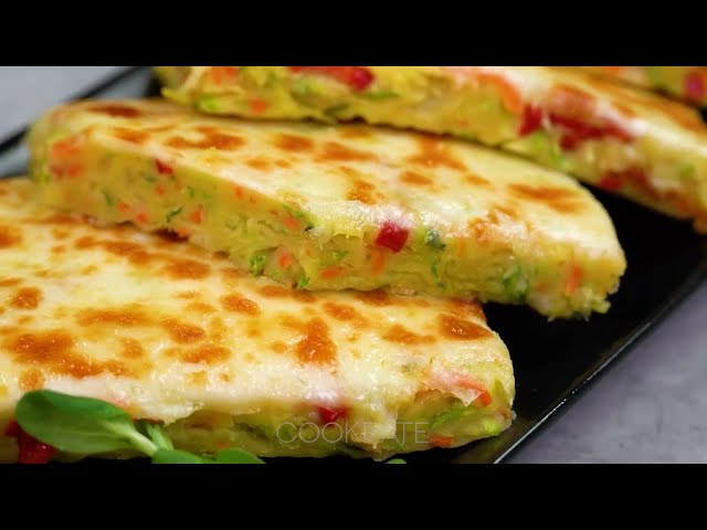 Овощные кабачковые блинчики с сырной начинкой
