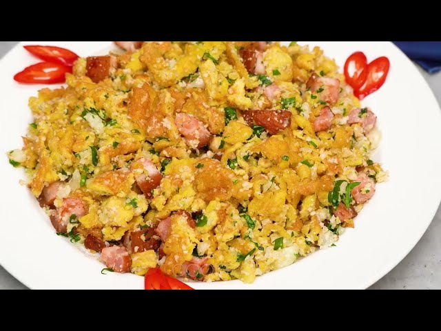 Хрустящие яйца с беконом и зеленью