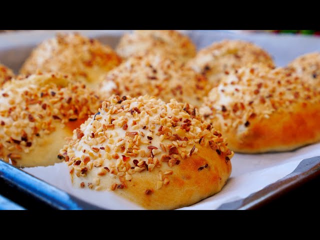 Ароматные булочки с изюмом и орехами