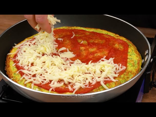 Пицца на основе из брокколи с овощами и ветчиной
