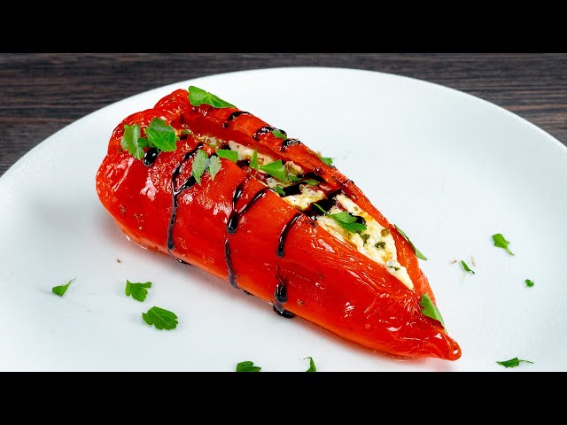 Фаршированный перец капия с сырным миксом и йогуртом