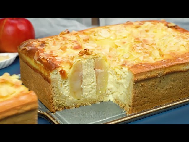 Яблочный пирог с ванильно-сырным кремом и карамелью