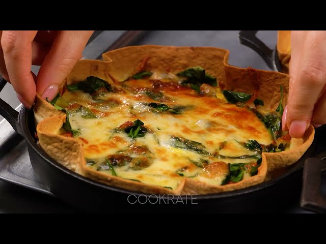 Запеканка из яиц со шпинатом и томатами