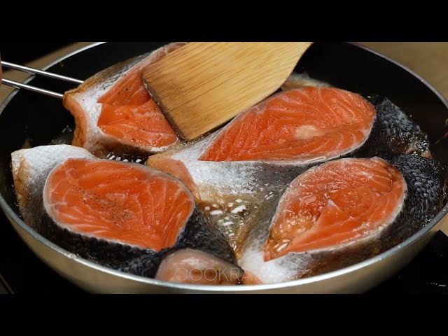 Лосось с шампиньонами и шпинатом в сливочном соусе