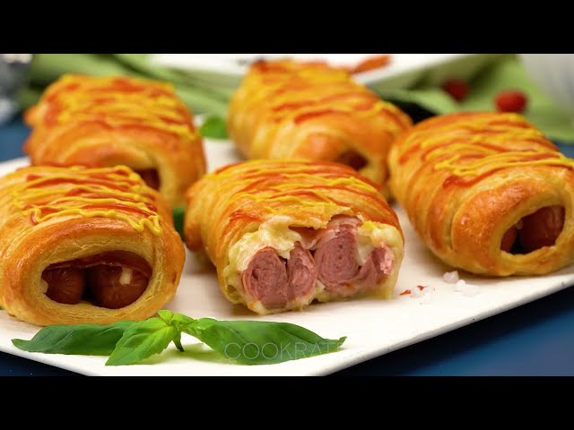 Булочки из слоёного теста с сосисками и беконом