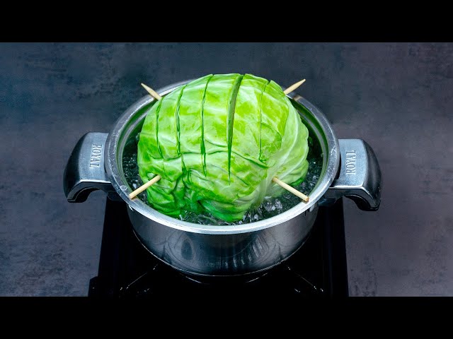 Оладьи из капусты с цуккини и пикантным соусом
