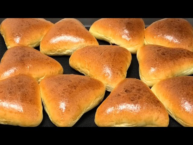 Пышные булочки с вишней на кефире