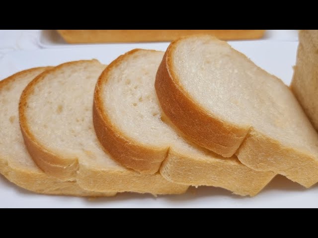 Нежный молочный хлеб в прямоугольной форме