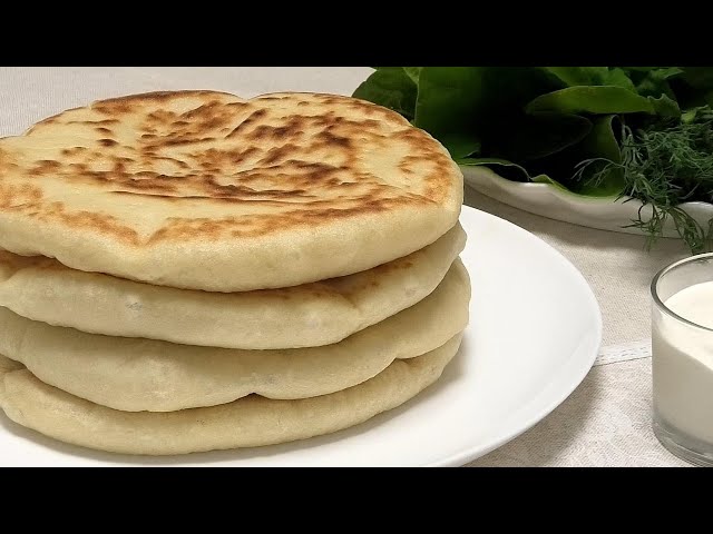 Мягкие дрожжевые лепёшки на сковороде