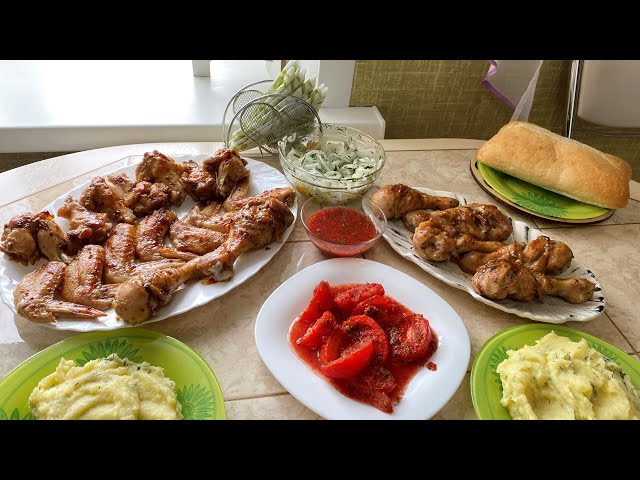Запечённые куриные крылья и голени в маринаде