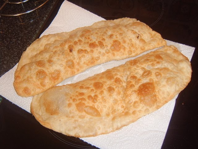 Чебуреки с мясной начинкой