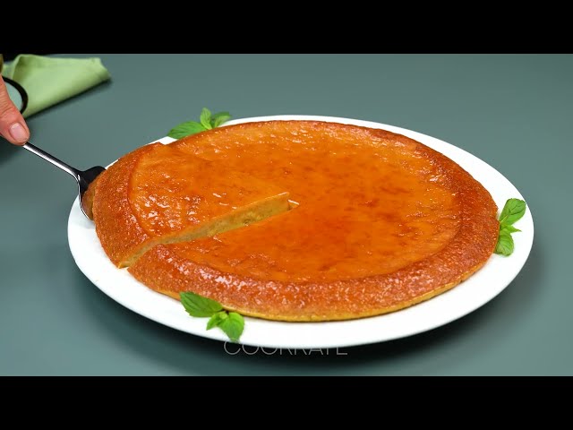 Бананово-клубничный пирог с цитрусовым соусом