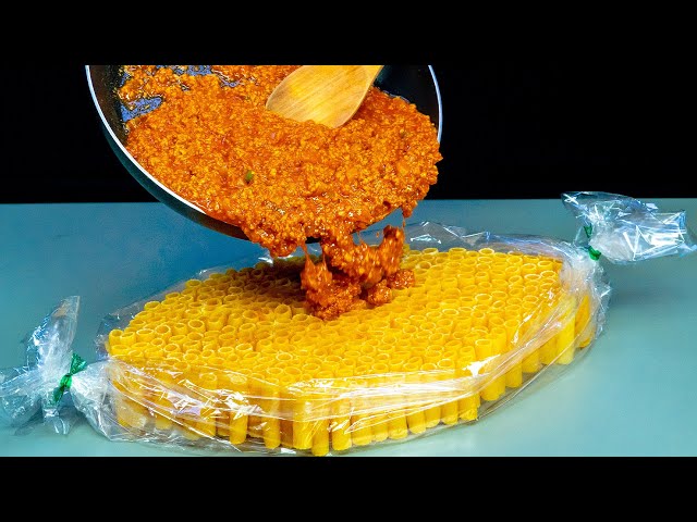 Ароматная паста с сыром и мясным соусом