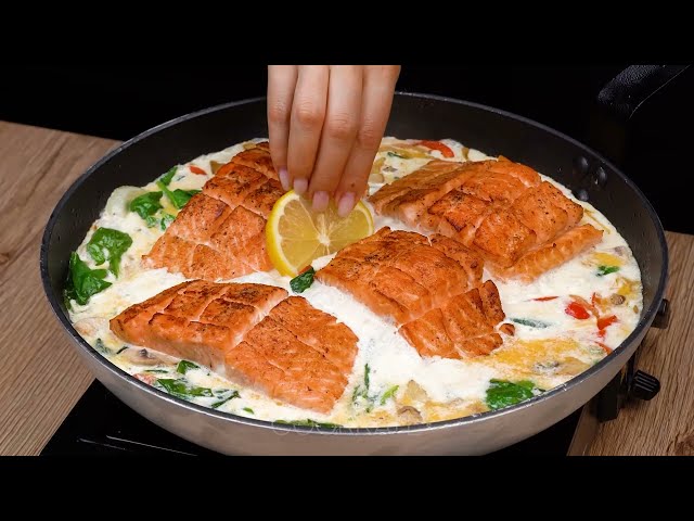 Овощное ризотто с лососем, грибами и шпинатом