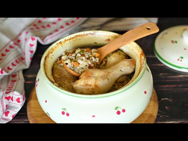 Перловка с курицей в горшочке