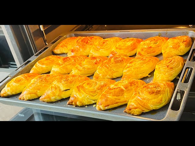 Пирожки с яблоками, орехами и изюмом Пирожки с яблоками, орехами и изюмом