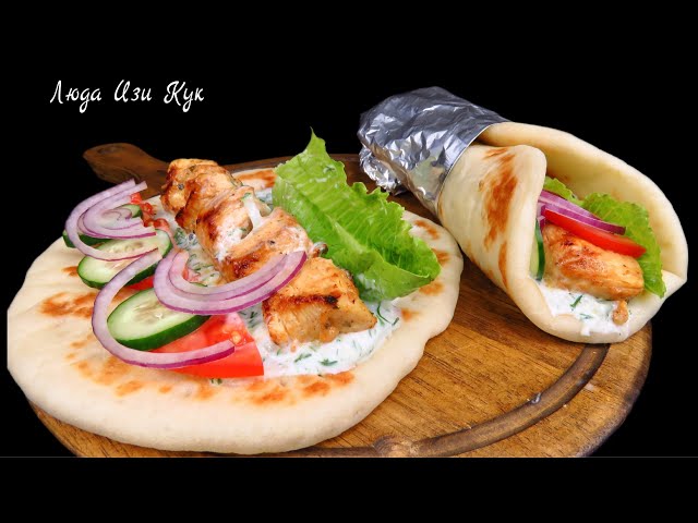 Куриные шашлычки с соусом дзадзики Куриные шашлычки с соусом дзадзики